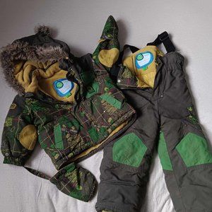 2 piece snow suit 18 m